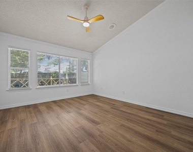 8417 Cornerwood Dr - Photo Thumbnail 15