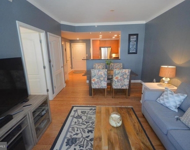 1111 11th Street Nw - Photo Thumbnail 2