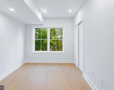 1109 Nw Fern Street Nw - Photo Thumbnail 12