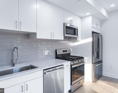 1109 Nw Fern Street Nw - Photo Thumbnail 10