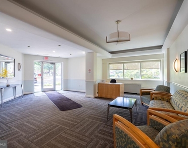 5315 Connecticut Avenue Nw - Photo Thumbnail 3