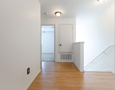 14525 Harris Ridge Blvd - Photo Thumbnail 18