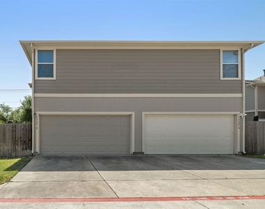 14525 Harris Ridge Blvd - Photo Thumbnail 25