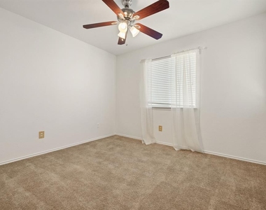 14525 Harris Ridge Blvd - Photo Thumbnail 19