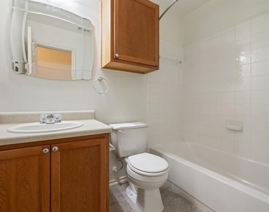 14525 Harris Ridge Blvd - Photo Thumbnail 17
