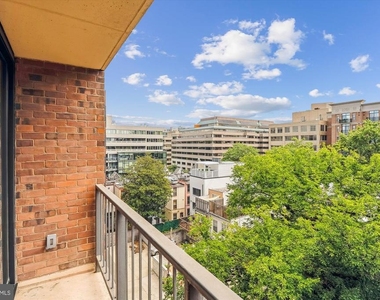 2555 Pennsylvania Avenue Nw - Photo Thumbnail 6