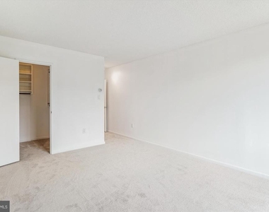 2555 Pennsylvania Avenue Nw - Photo Thumbnail 26