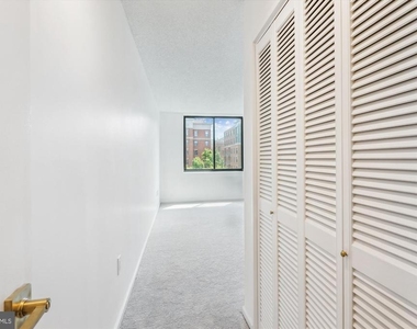 2555 Pennsylvania Avenue Nw - Photo Thumbnail 19