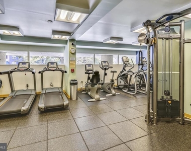 2555 Pennsylvania Avenue Nw - Photo Thumbnail 33