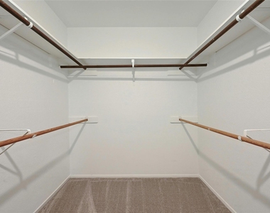6637 Valleyside Rd - Photo Thumbnail 17