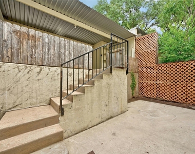 6637 Valleyside Rd - Photo Thumbnail 21