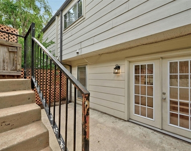 6637 Valleyside Rd - Photo Thumbnail 24