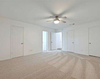 6637 Valleyside Rd - Photo Thumbnail 15