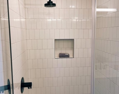 1211 Van Street Se - Photo Thumbnail 7