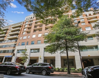 1230 23rd Street Nw - Photo Thumbnail 2