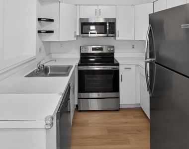 1230 23rd Street Nw - Photo Thumbnail 8