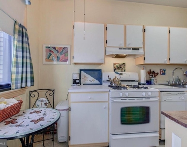 1010 25th Street Nw - Photo Thumbnail 10