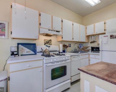 1010 25th Street Nw - Photo Thumbnail 8