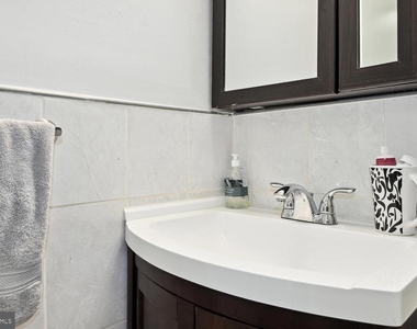 1669 Columbia Road Nw - Photo Thumbnail 14