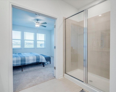 802 Papaya Dr - Photo Thumbnail 14
