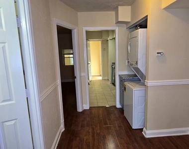 1255 Meigs Place Ne - Photo Thumbnail 4