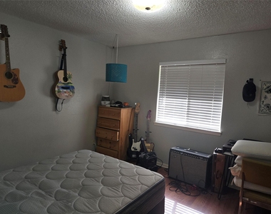 8910 Little Walnut Pkwy - Photo Thumbnail 18