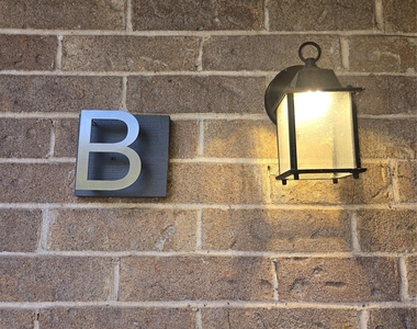 8910 Little Walnut Pkwy - Photo Thumbnail 4