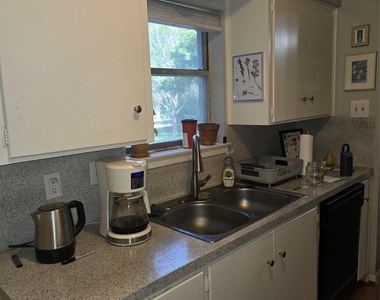 8910 Little Walnut Pkwy - Photo Thumbnail 9