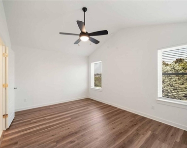 5160 N Aw Grimes Blvd - Photo Thumbnail 11