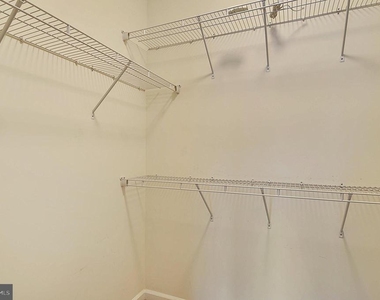 3650 Wright Terrace Ne - Photo Thumbnail 20