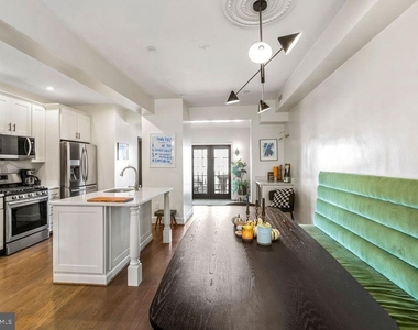 318 Todd Place Ne - Photo Thumbnail 6