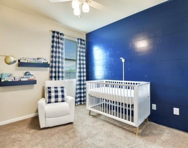 185 Camden Cv - Photo Thumbnail 12
