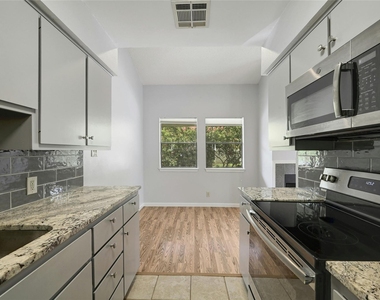 9226 Jollyville Rd - Photo Thumbnail 9