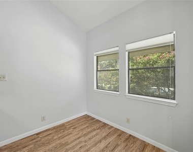 9226 Jollyville Rd - Photo Thumbnail 6