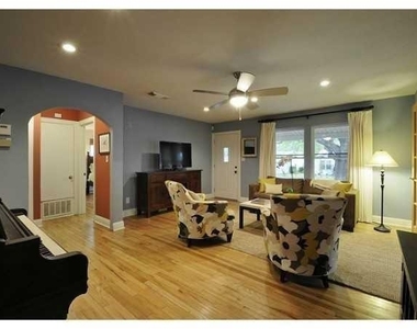 1404 Karen Ave - Photo Thumbnail 4