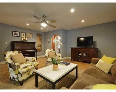 1404 Karen Ave - Photo Thumbnail 2