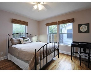 1404 Karen Ave - Photo Thumbnail 9