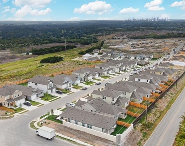 11905 Murano Dr - Photo Thumbnail 15