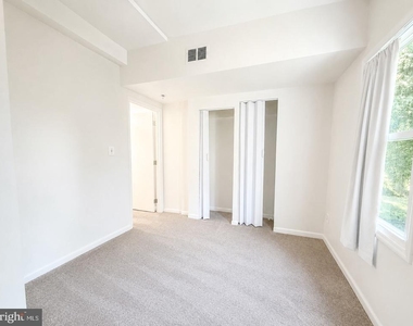 5313 Astor Place Se - Photo Thumbnail 6