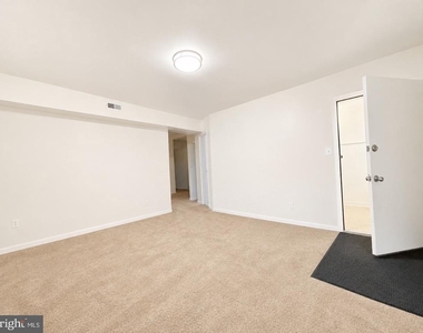 5313 Astor Place Se - Photo Thumbnail 1