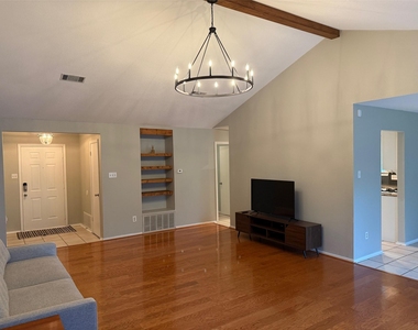 9703 Willers Way - Photo Thumbnail 10