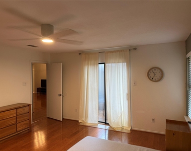 9703 Willers Way - Photo Thumbnail 15