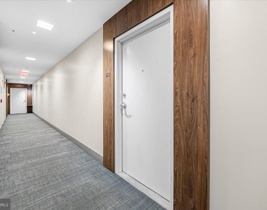 400 Massachusetts Avenue Nw - Photo Thumbnail 6