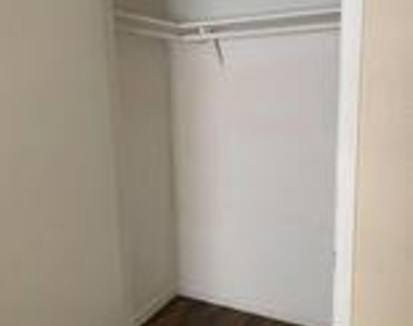 139 Elm Dr - Photo Thumbnail 4