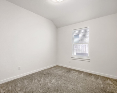 356 Brandywine Rd - Photo Thumbnail 7