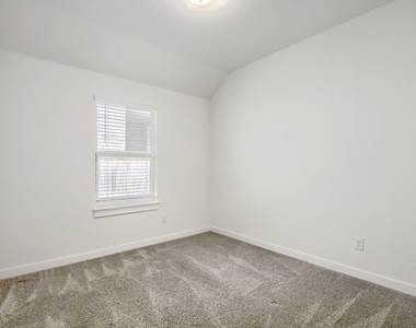 356 Brandywine Rd - Photo Thumbnail 8
