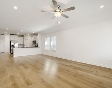356 Brandywine Rd - Photo Thumbnail 2