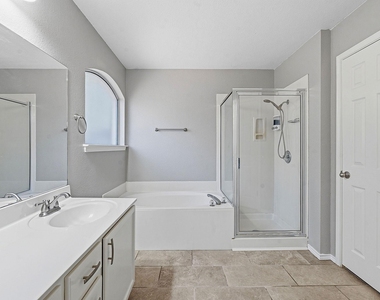 5003 Cleves St - Photo Thumbnail 10