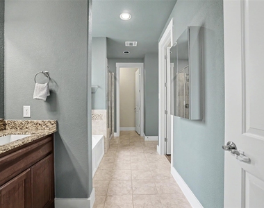 3319 Dalton St - Photo Thumbnail 18