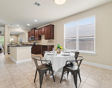 3319 Dalton St - Photo Thumbnail 13
